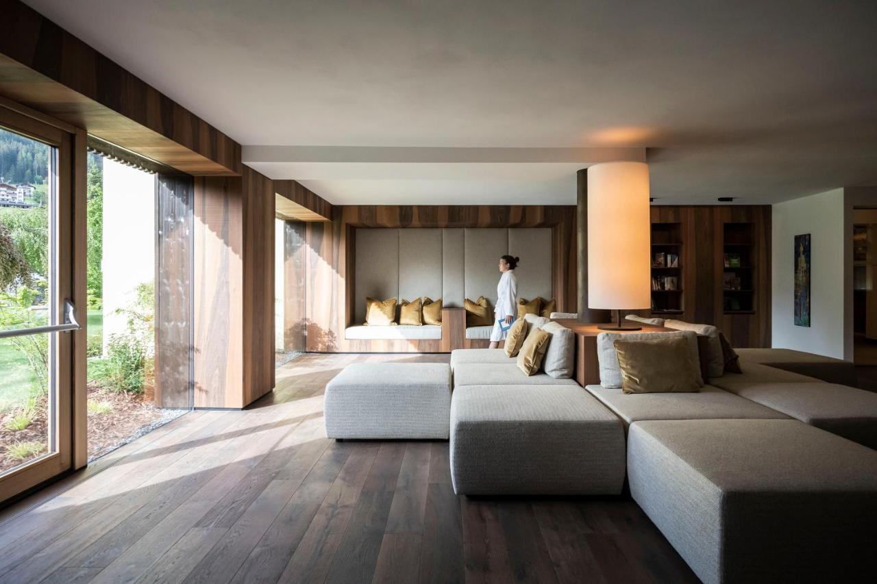 Adler Spa Resort Dolomiti Ортизеи Экстерьер фото